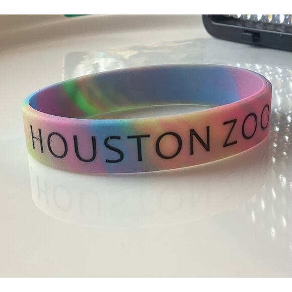 Houston Zoo Souvenir Wristband - Picture 1 of 3